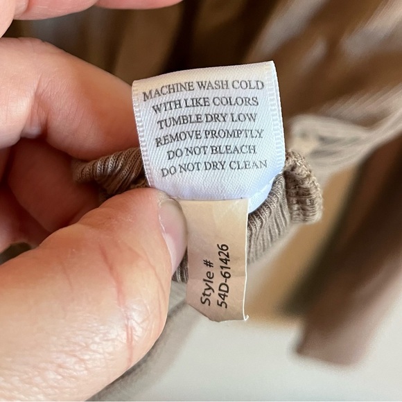 Bobi Los Angeles Taupe Ribbed Long Sleeve Wrap Top Womens Medium - Picture 8 of 8